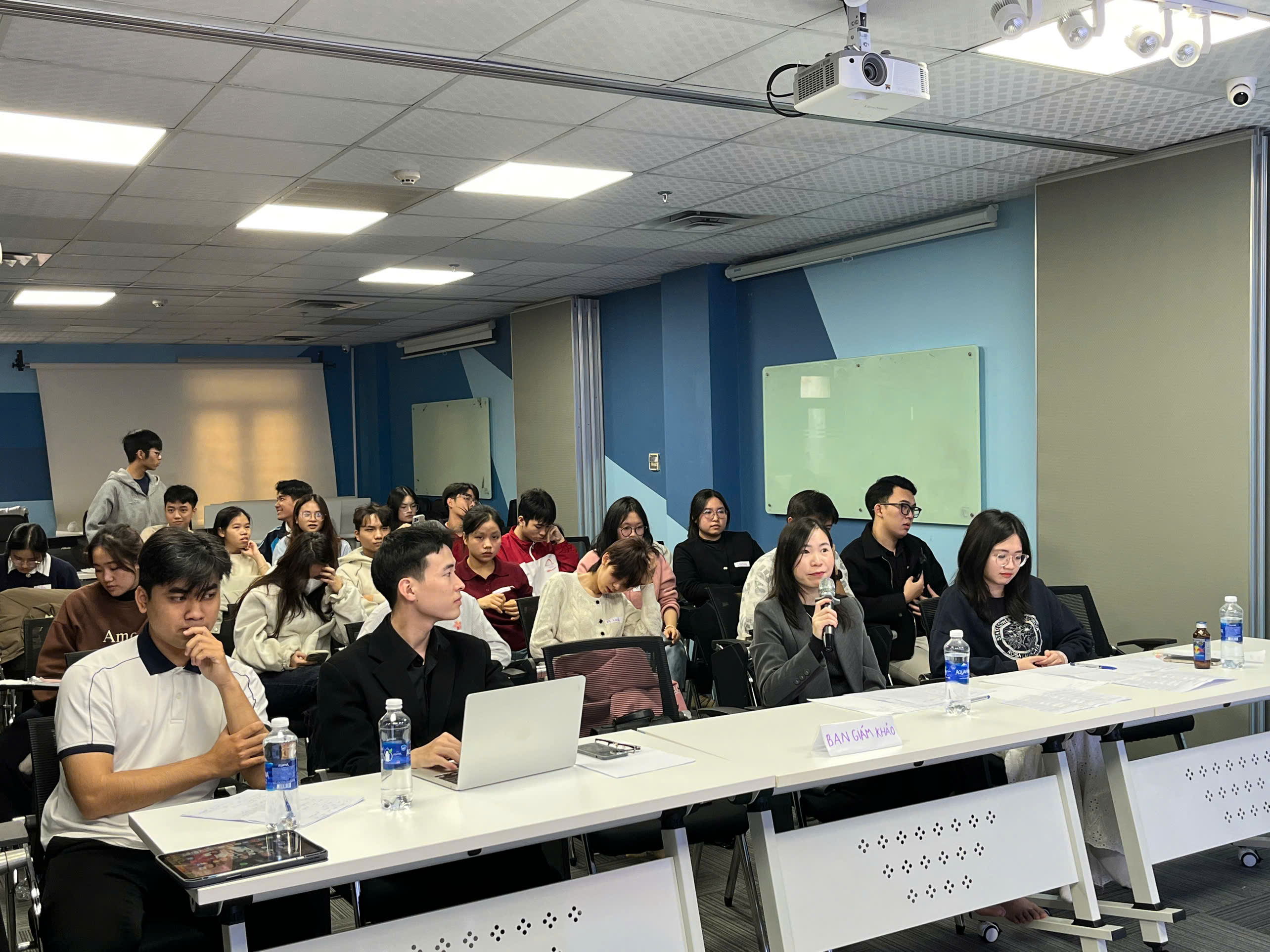 z7442785739218_58342e98279e1dd907fc32050e40a055