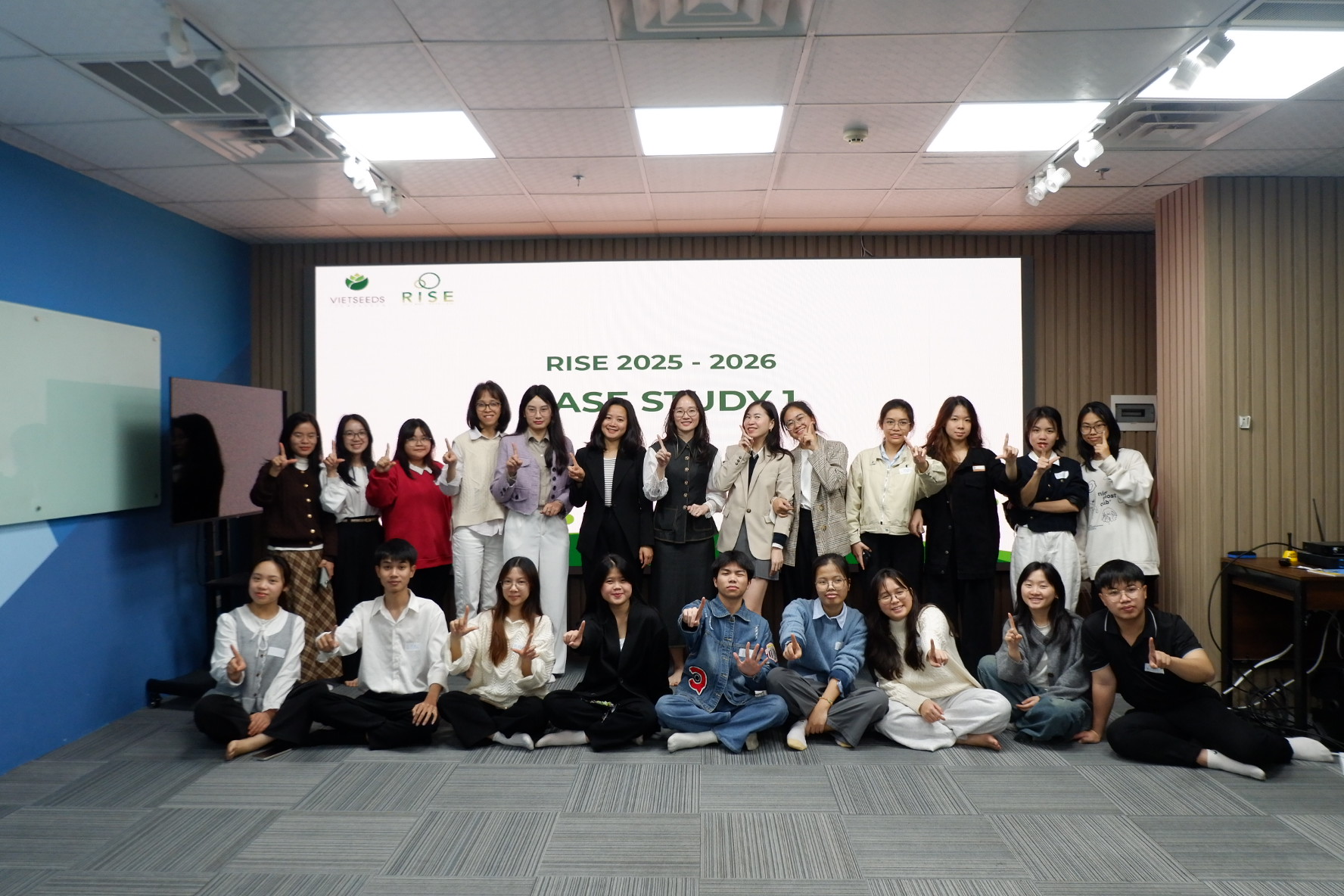 DB596035-604C-4576-A83A-70278960731B-33532-000007B39B90D4EE